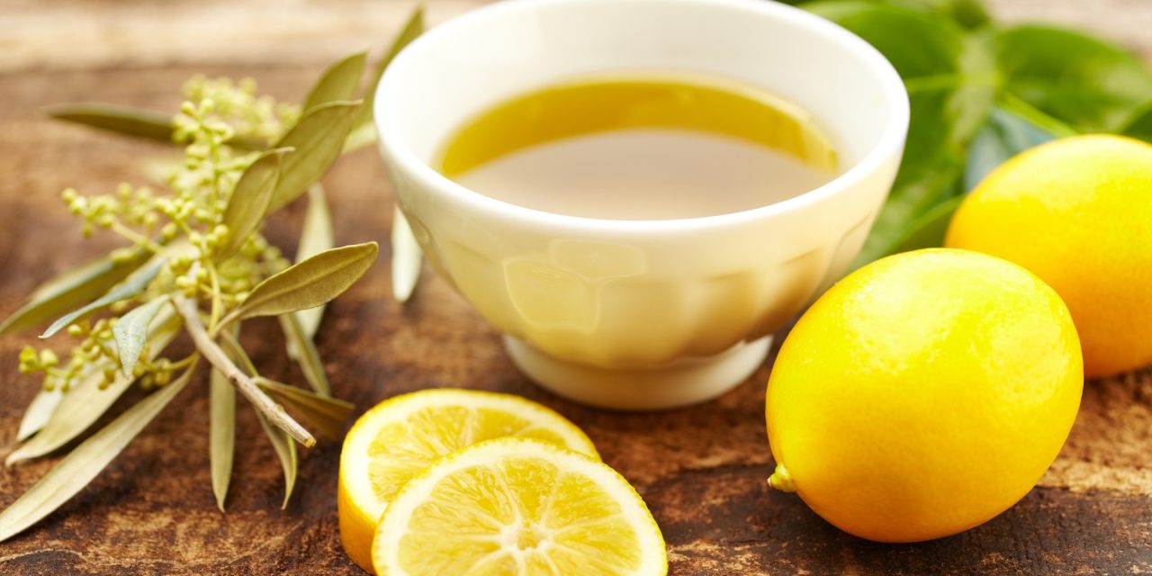 Discover the Amazing Health Benefits of Olive Oil and Lemon